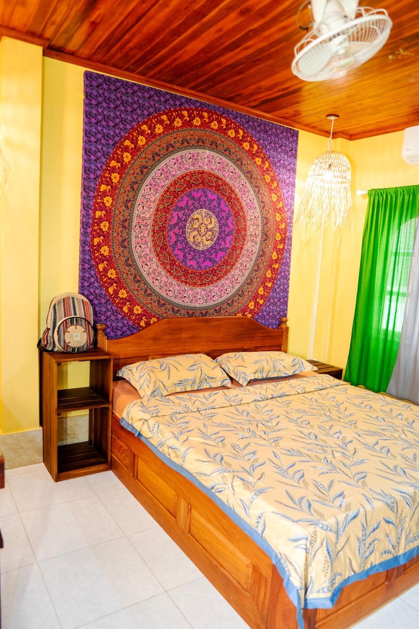 Hostel La Casa Nostra Luang Prabang Exterior foto