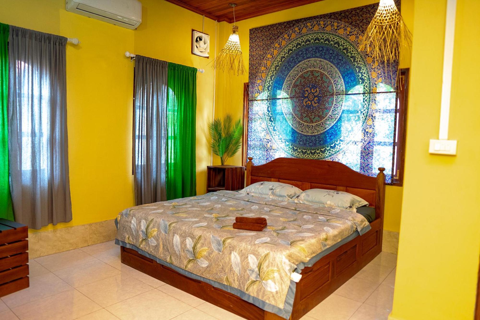 Hostel La Casa Nostra Luang Prabang Exterior foto